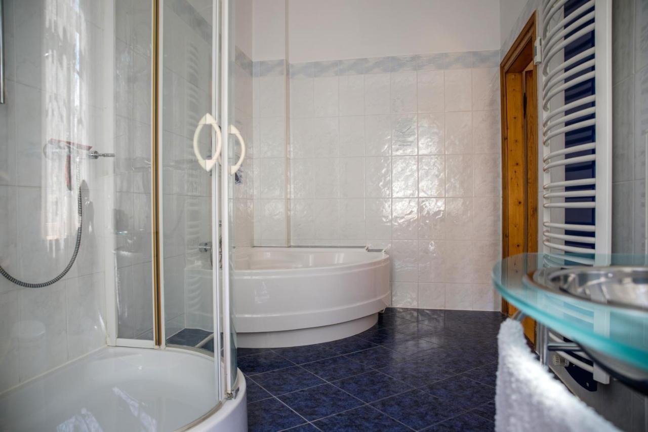 Gruene Villa Wellness & Spa Bad Kreuznach Buitenkant foto